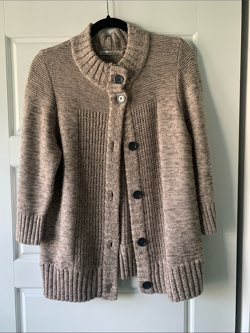 Classic Oatmeal Button Women's Sweater Cardigan Kenneth Cole EXTRA SMALL Wool